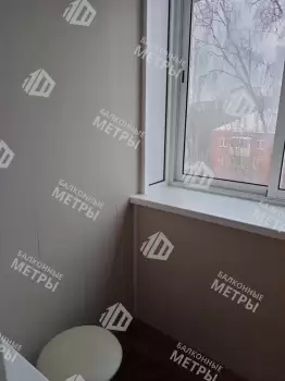 Отделка балкона с холодным остеклением Provedal и выносом остекления