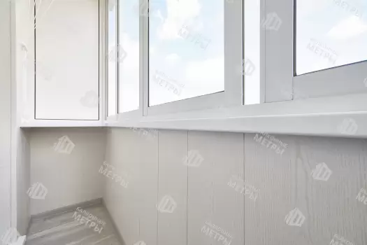 Отделка балкона панелями ПВХ с остеклением Provedal