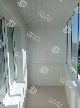 Остекление балкона и отделка стен